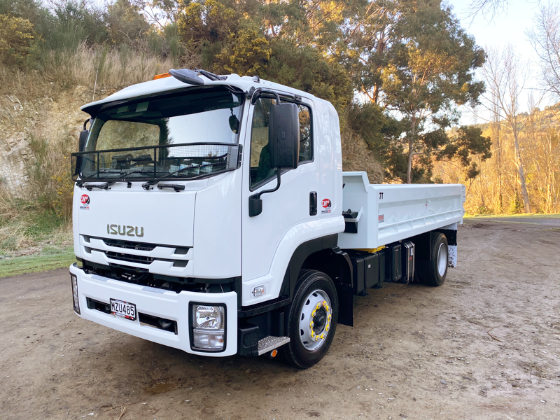 Isuzu ftr 750 tipper