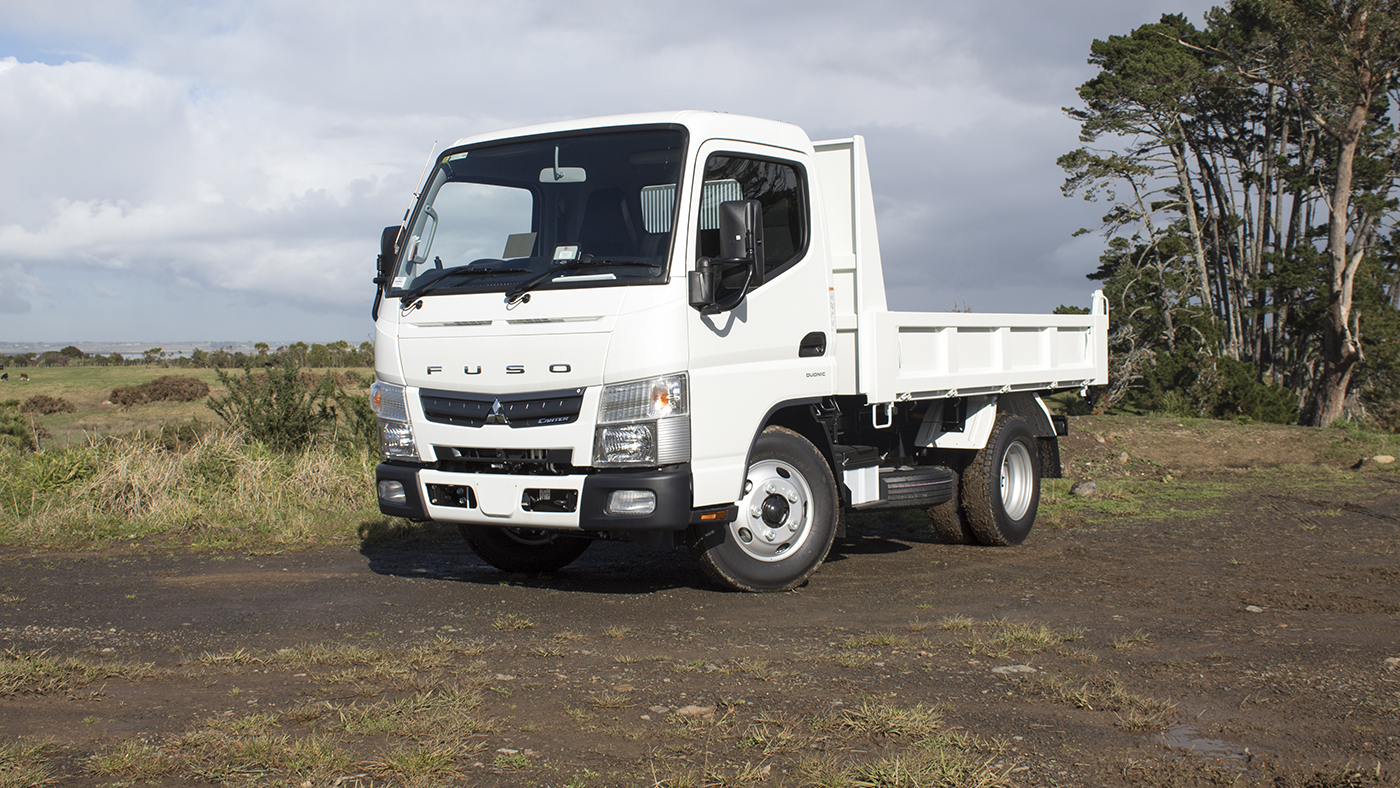 fuso 616 city tipper truck